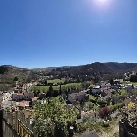 Дом отдыха La Cagna Montaigut-le-Blanc (Puy-de-Dome)